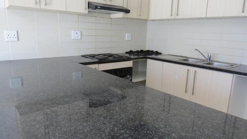 To Let 2 Bedroom Property for Rent in Burgundy Estate Western Cape